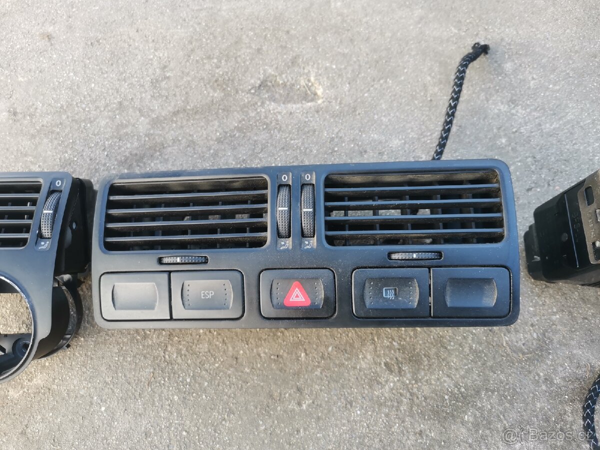 VW Bora/Golf podsvícené Výdechy topení - 5