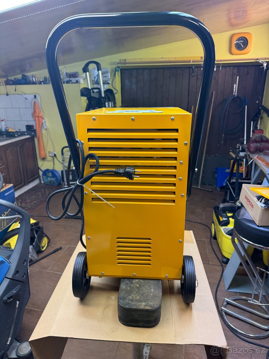 Akce / Prodám odvlhčovač DH 752 - 5