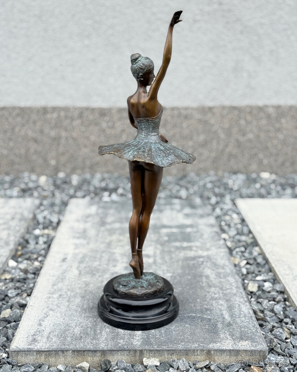 Bronzová socha Balerína luxusní tanečnice dekorace a dárek - 5