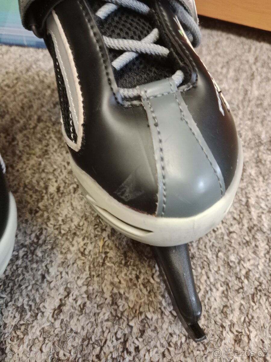 Chlapecké lední brusle vel. 32-36 - 5