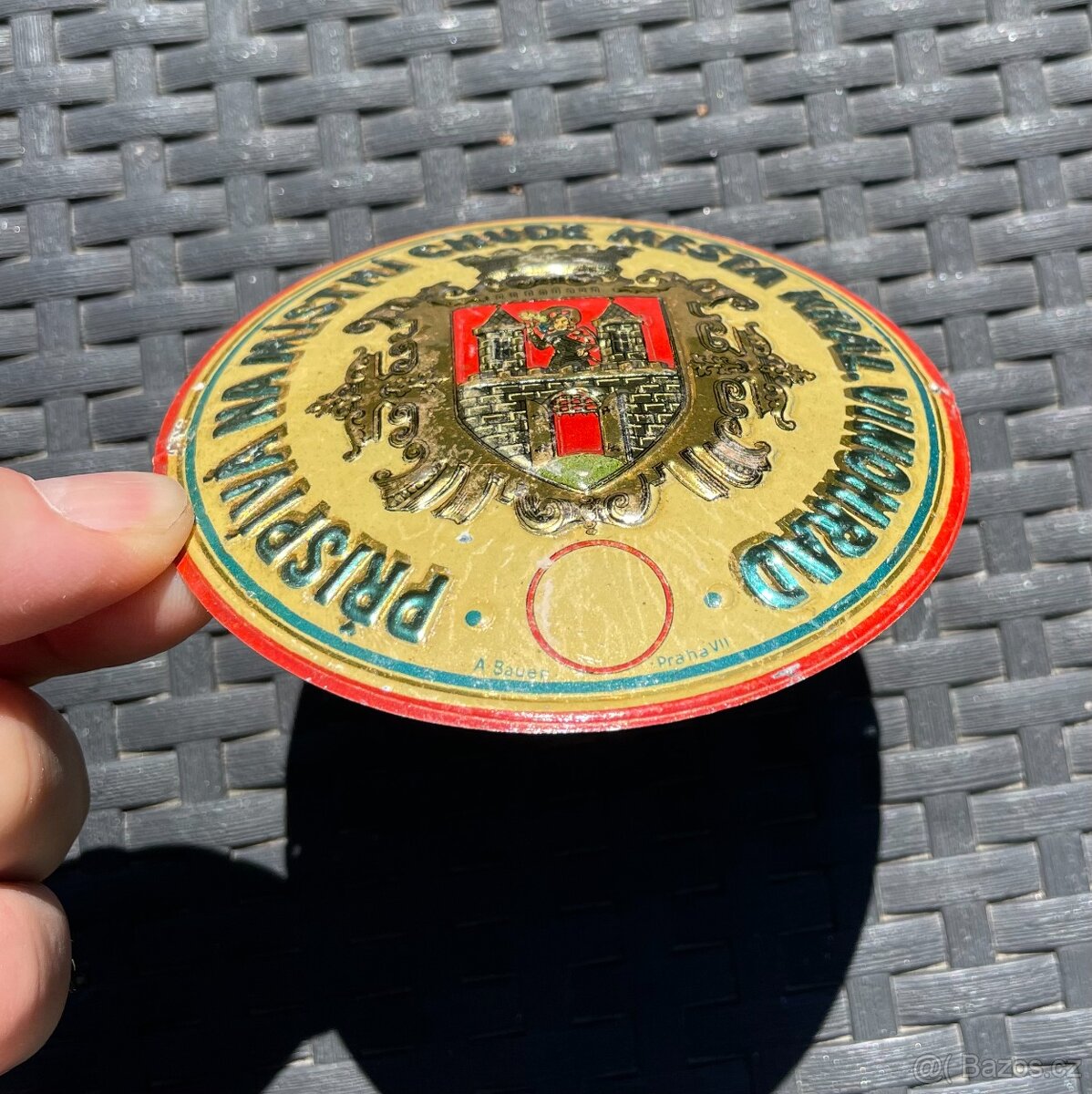 Stará plechová cedule ŽEBRAČENKA přispívá na místní chudé - 5