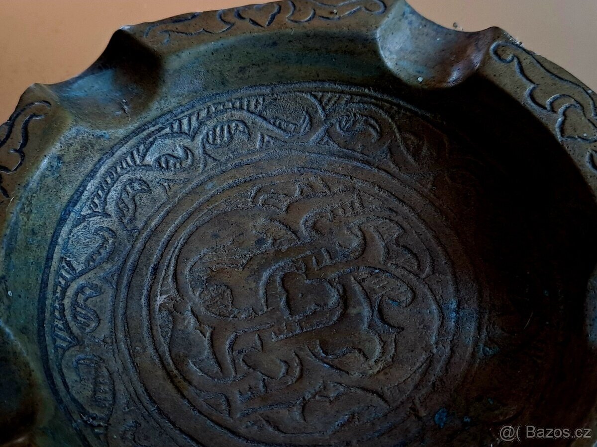 Orientální syrský popelník, značeno Damascus, ručně ryté - 5