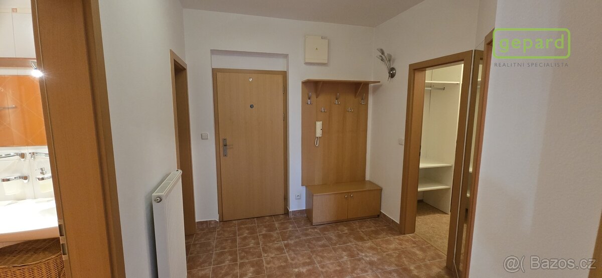 Pronájem zděného bytu s lodžií o dispozici 2kk - 5