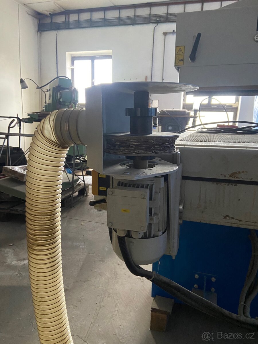 HOUFEK TWINGO KARTÁČOVACÍ STROJ - 5