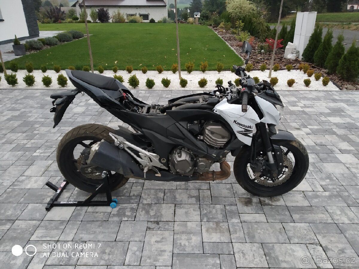 Kawasaki Z800 díly - 5