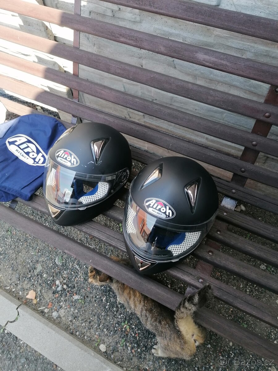 Prodám přilby Airoh - 5