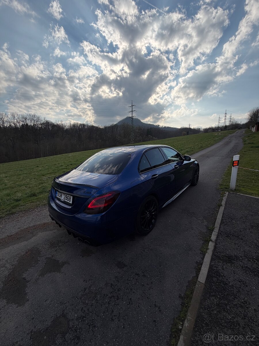 Mercedes Benz C43 AMG - 5