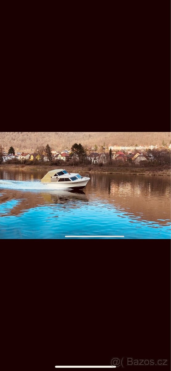 Motorova kajutova lod Windy24 - pěkný stav - 5