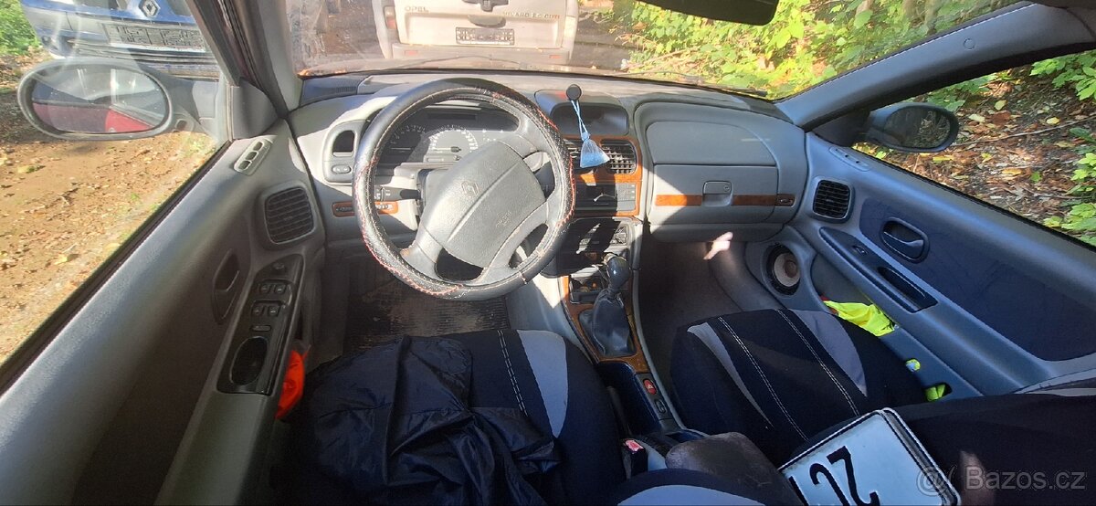 Renault Laguna 1 1.9 Dti - 5