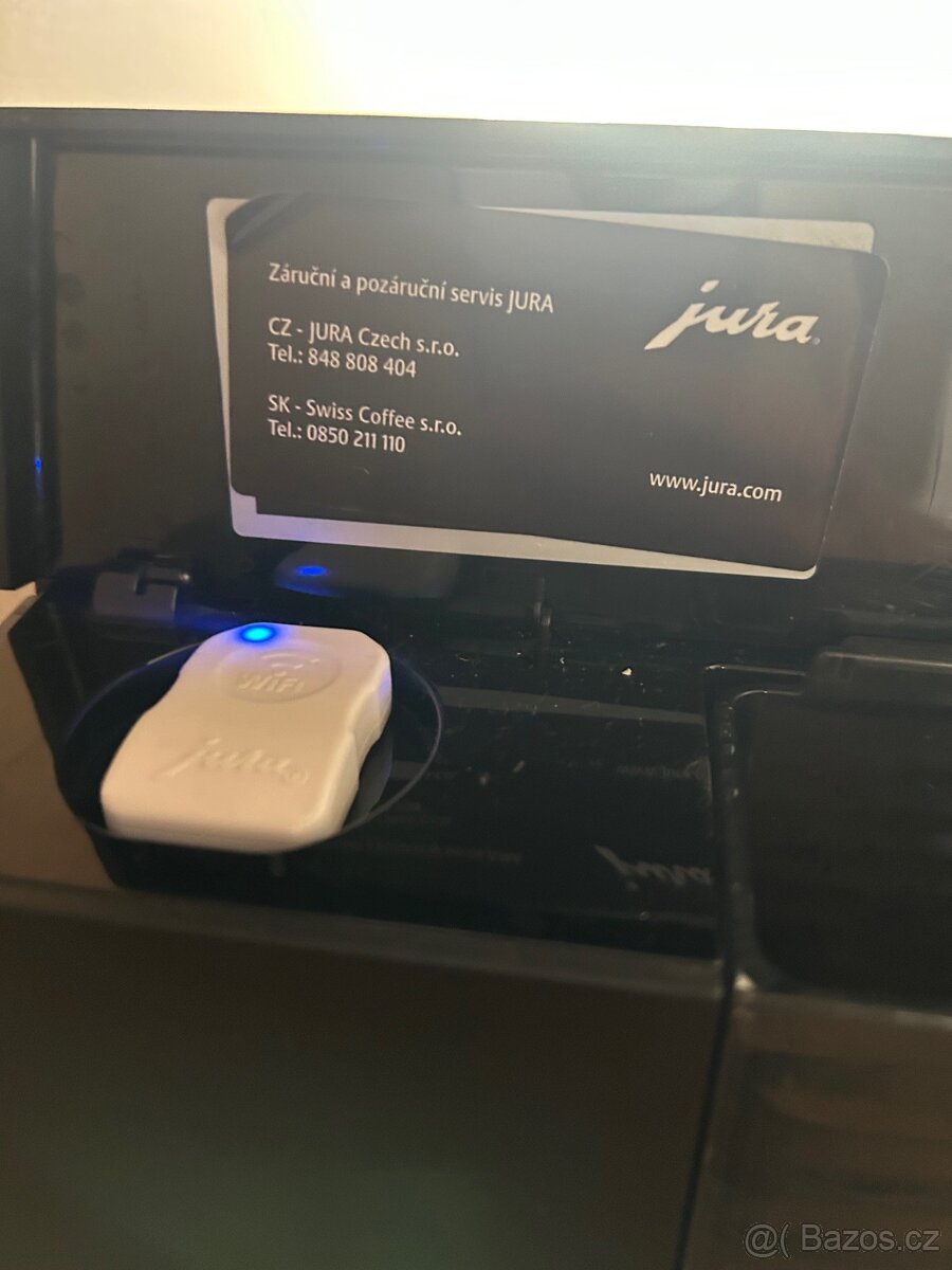 Kávovar Jura E8 - 5