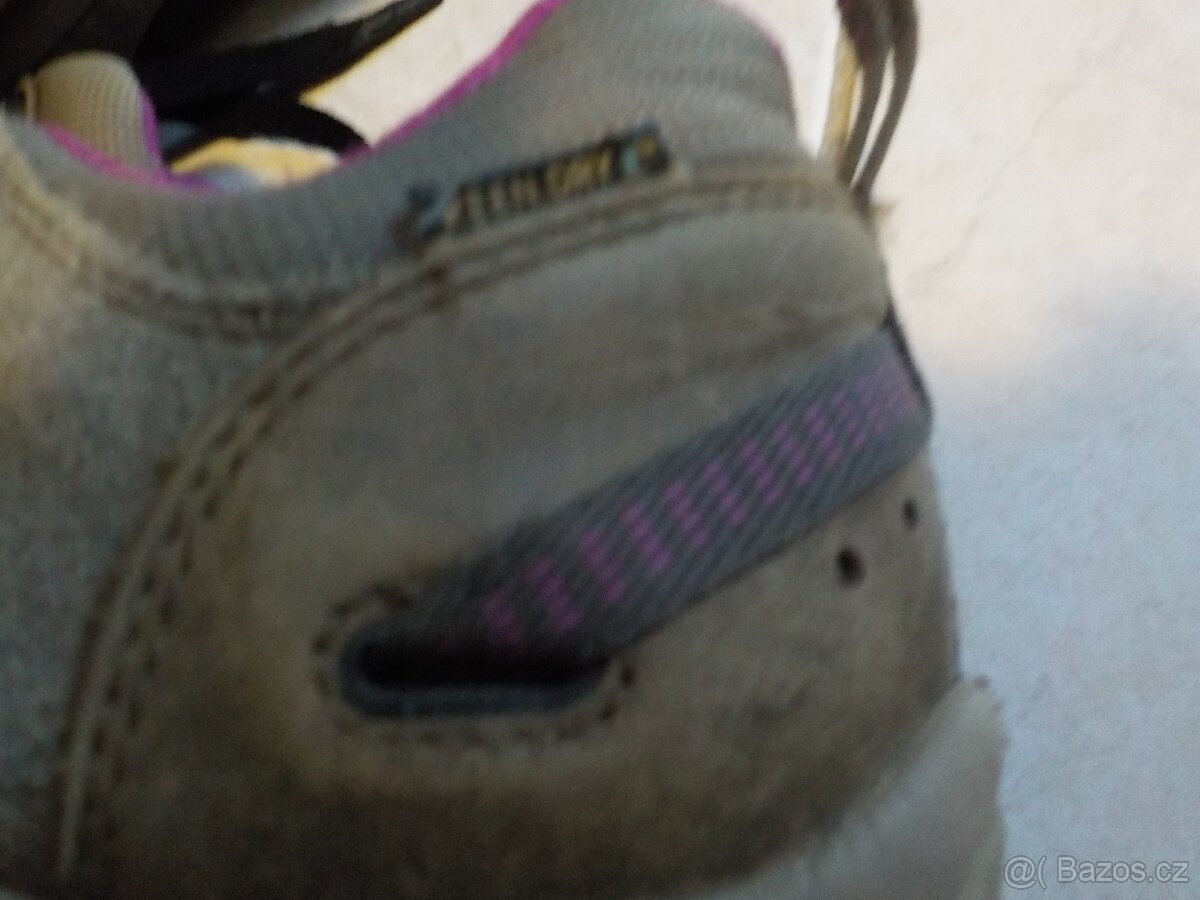 Keen out boty vel 38,5 - 5