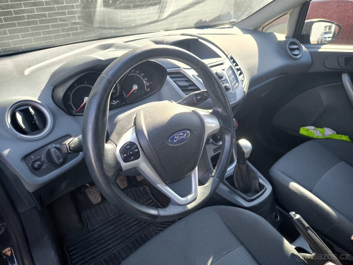 Ford Fiesta - 5