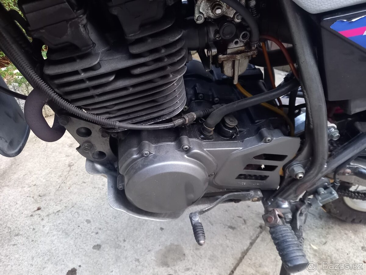 Yamaha XT 350 - 5