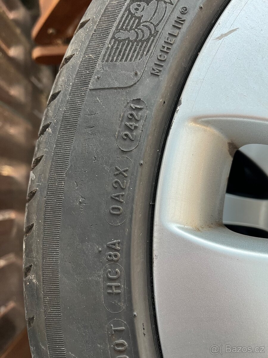 Alu kola R17, 5x112 Et 49, letní pneu 225/45/17 - 5