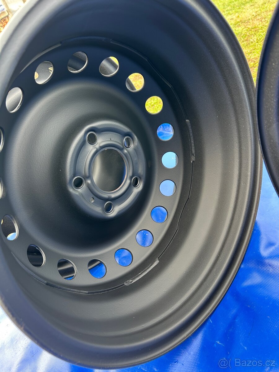 Plechové disky Nissan Qashqai + poklice - 5