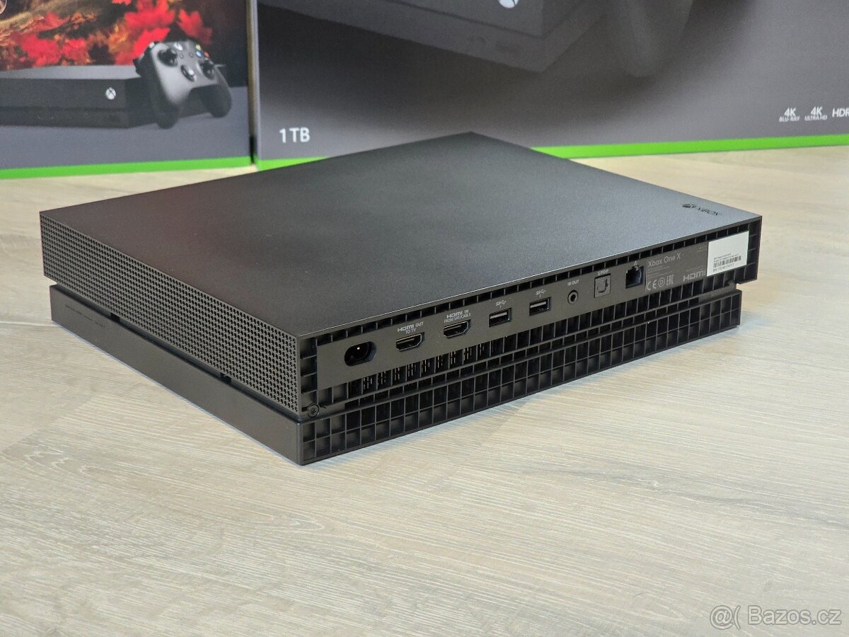 Xbox One X 1TB, 2x ovladač, 7x hra - 5