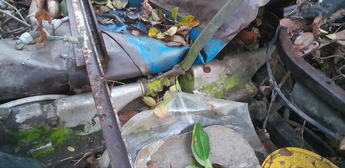 Traktor domácí výroby Škoda 1202 - 5