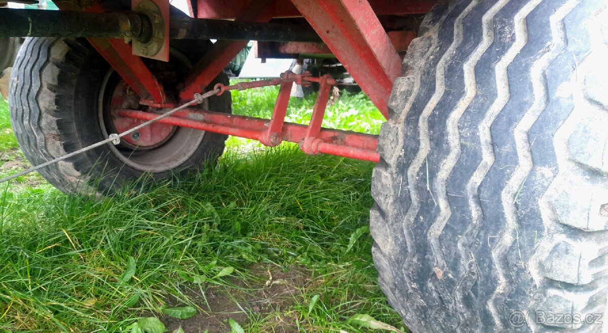 Rozmetadlo hnoje 4000 kg - 5