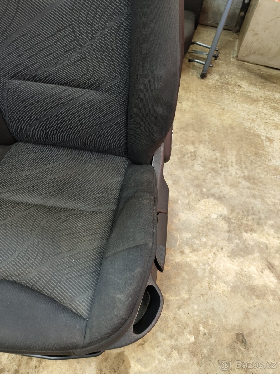 Sedačky Peugeot 308 SW (07-13) - 5