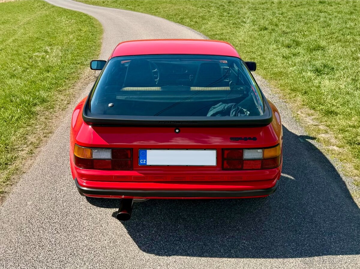 Porsche 944 - 5