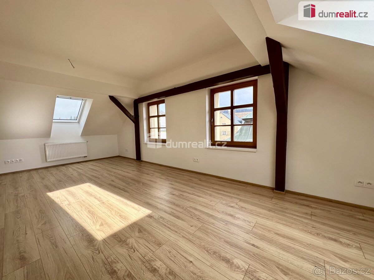 bytová jednotka 2+KK, náměstí Sv. Vavřince, Horní Blatná - 5