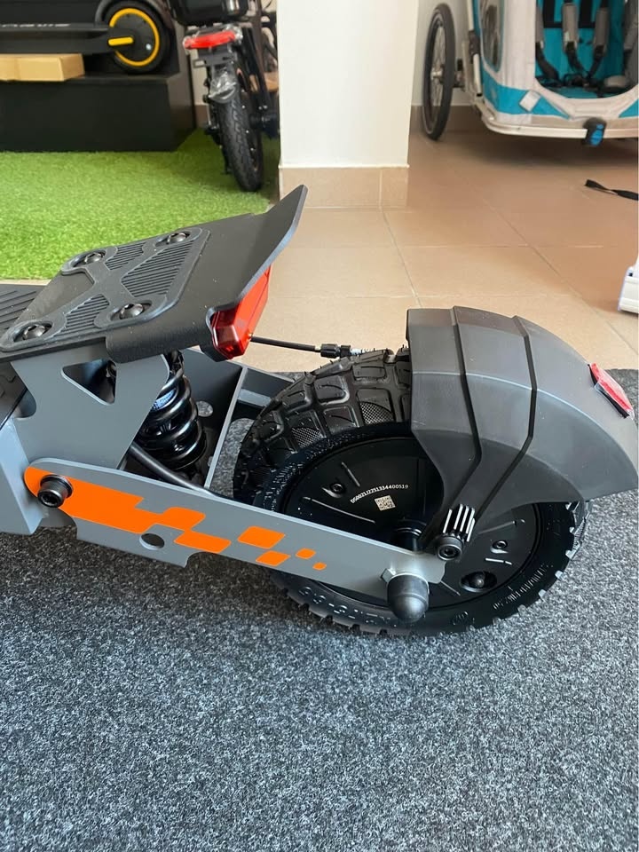 KuKirin G2 – nová, zabalená elektrická koloběžk - 5