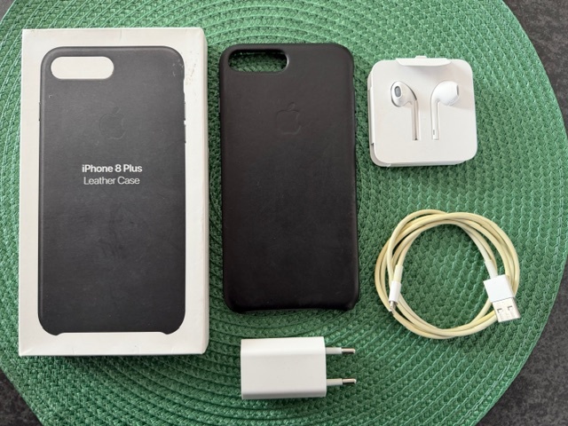 Prodám iPhone 8 Plus 256 GB vesmírně šedý - 5