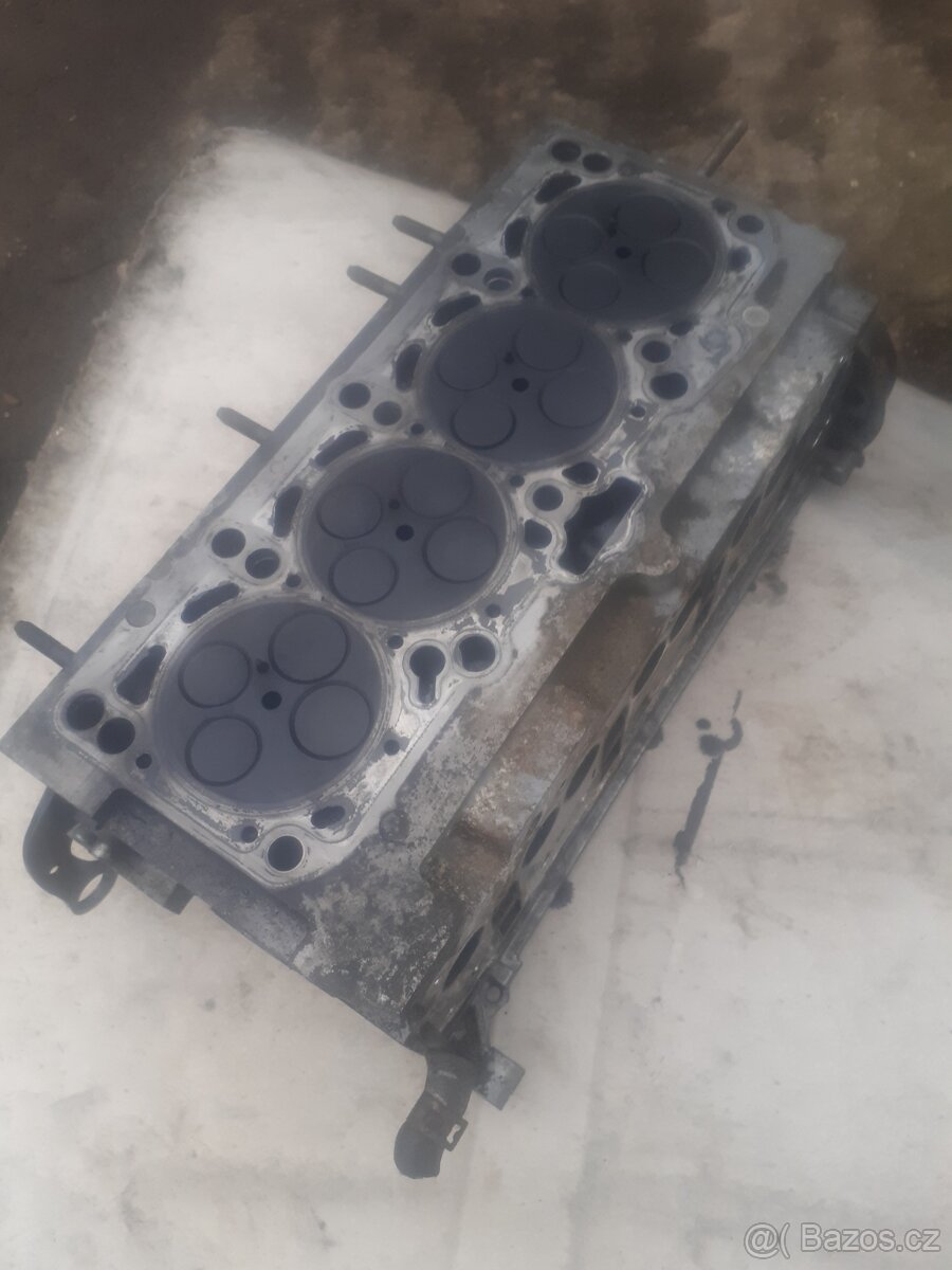 Motor bkp zatím celý,jede ale nemaže - 5