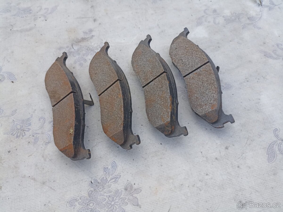 sada předních brzdových desek pro jeep kia - 5