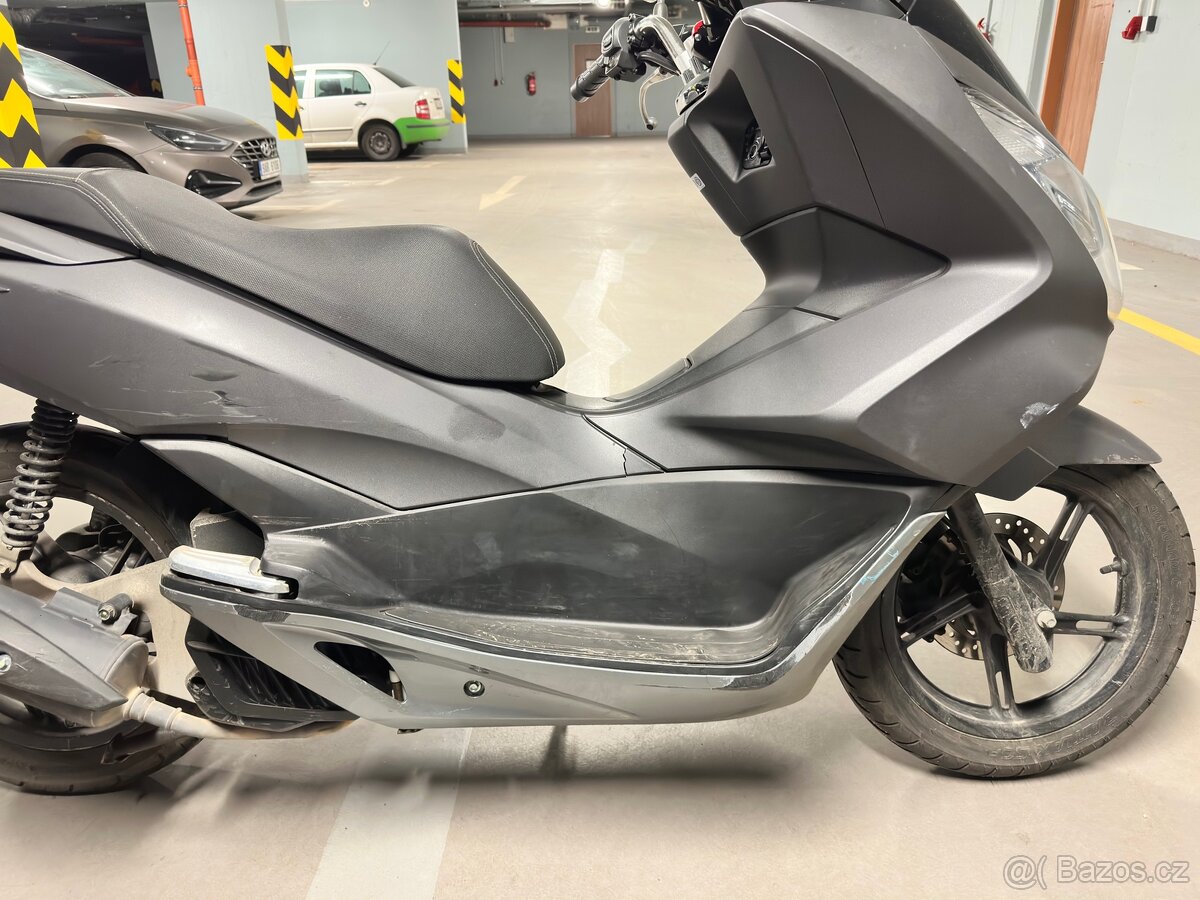 Honda PCX 125. 2015 - 5