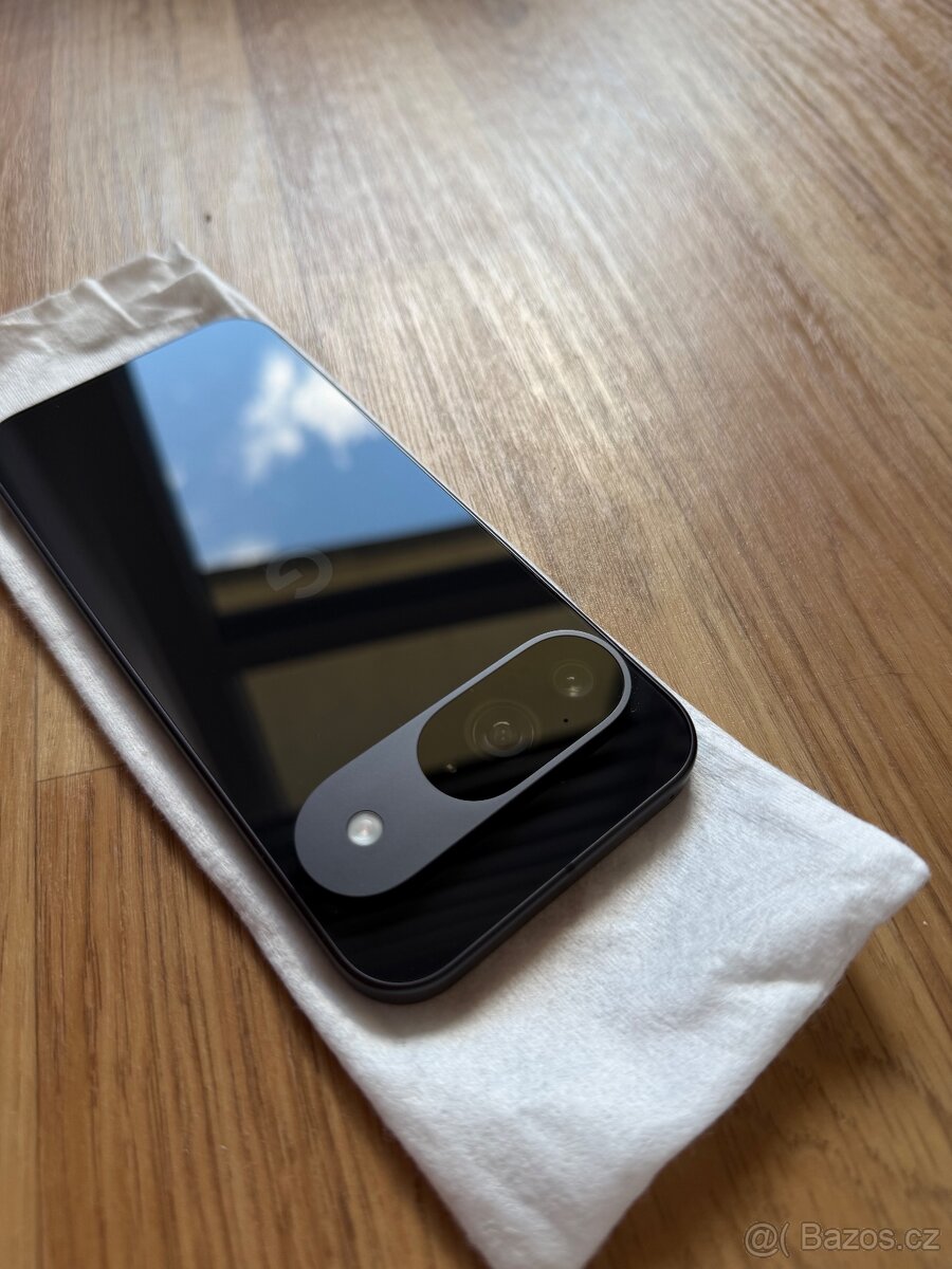 Google Pixel 9 128GB černý - 5