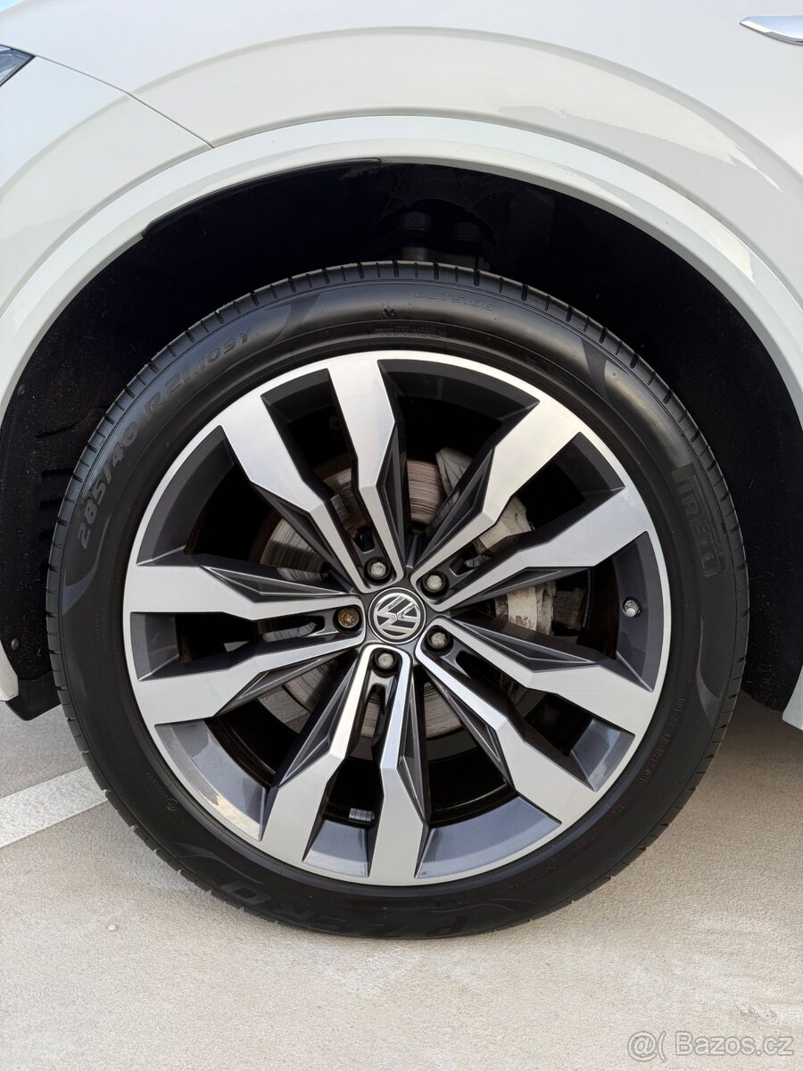 Volkswagen Touareg Rline 3.0 TDI Tiptronic 4MOTION - 5