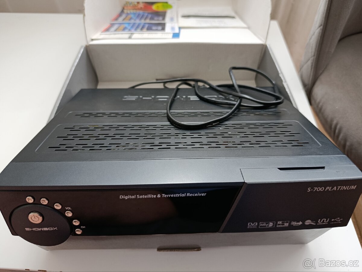 Digitální satelitní přijímač Showbox S-700 Platinum - 5
