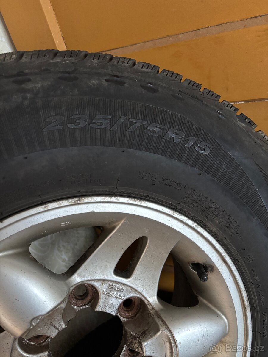 Kola Nissan Terrano 235/75 r15 - 5