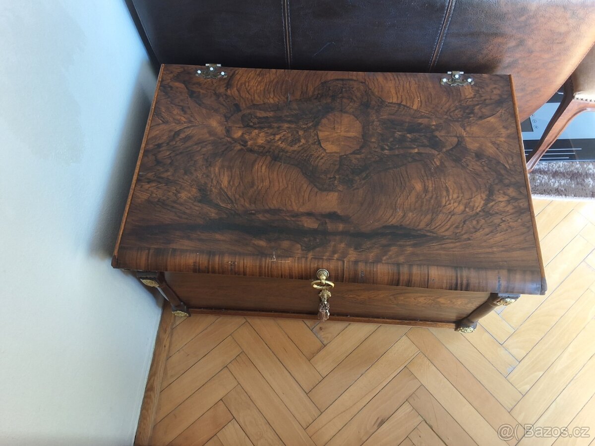 Truhla zdobená. - 5