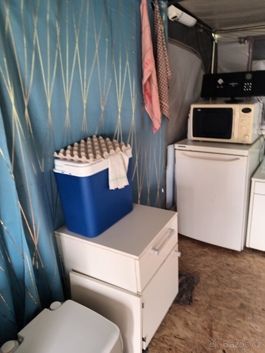 Karavan s pevným stáním - 5
