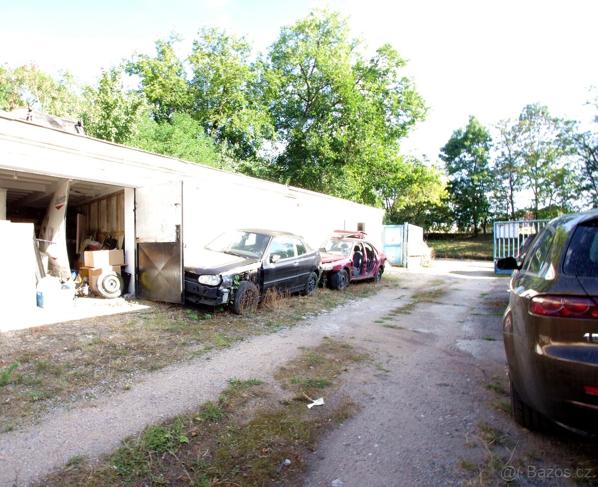 Dvě garáže 2x27 m² Brněnské Ivanovice ul. Jahodová - 5