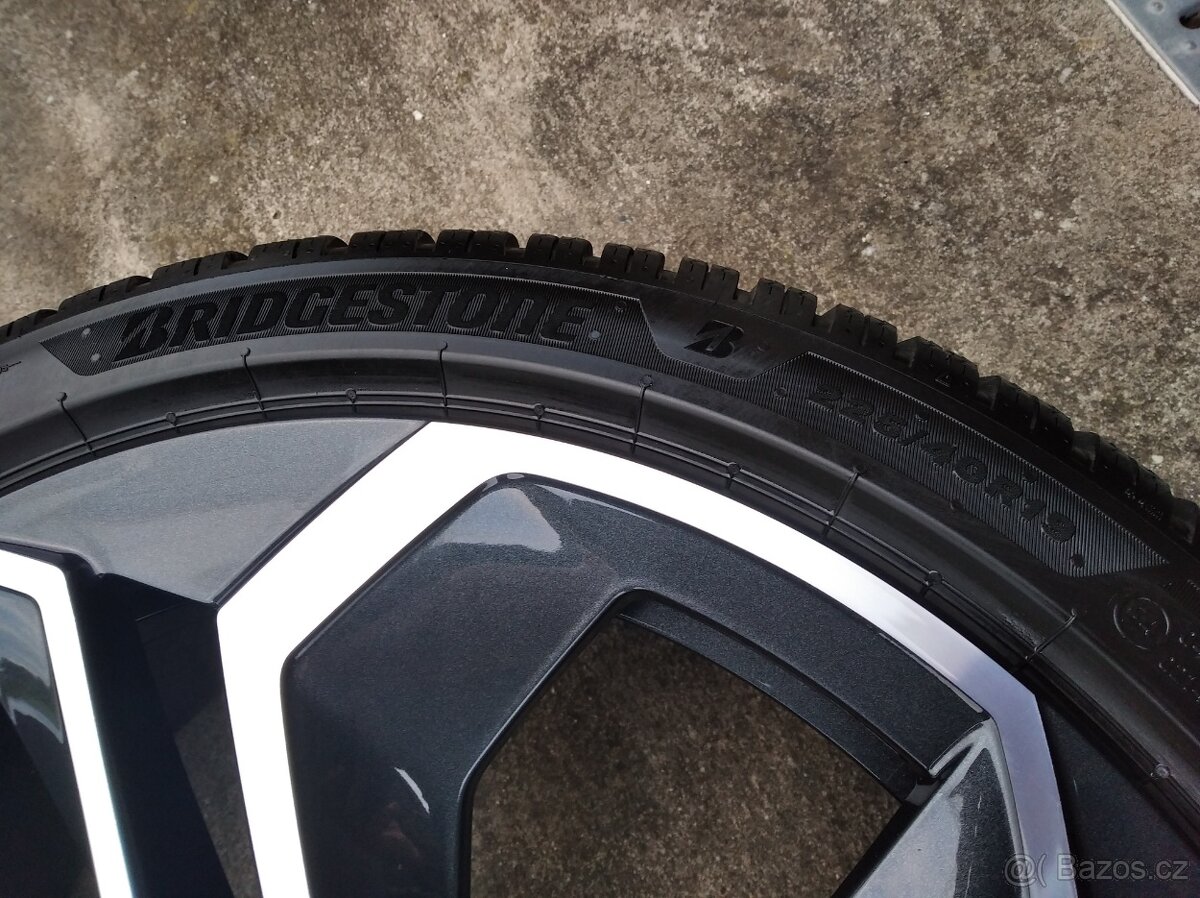 Prodám orig. alu zimní sadu 19" Škoda Octavia IV - 5