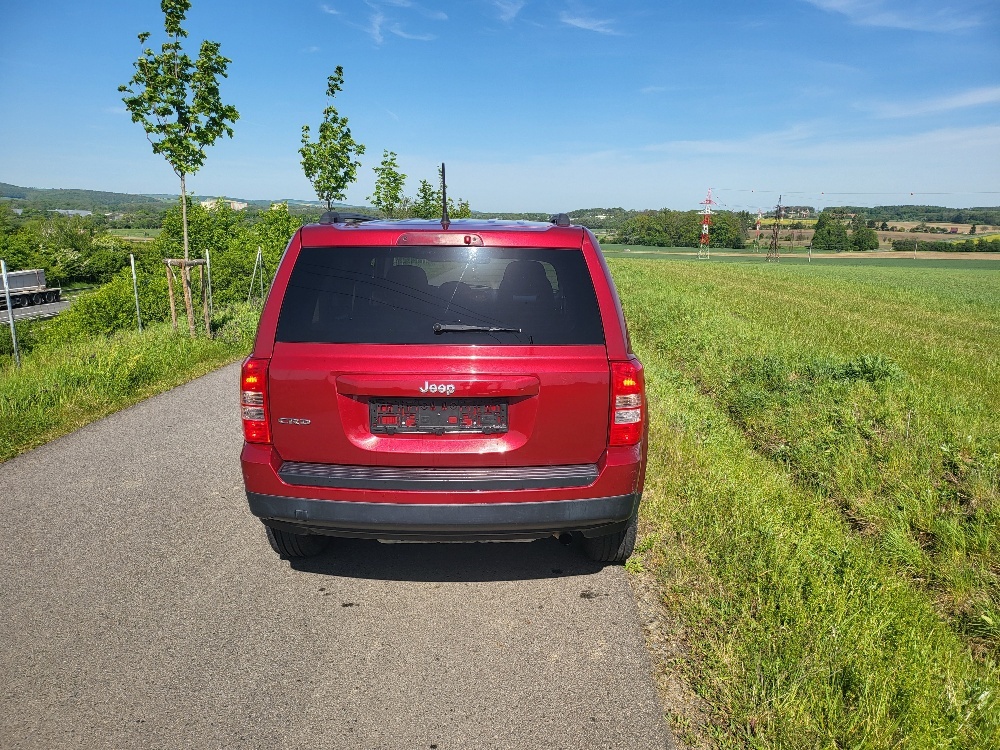 PRODAM JEEP PATRIOT - RV: 2011 - 2.2 CRDi - 4X4 TOP STAV - 5