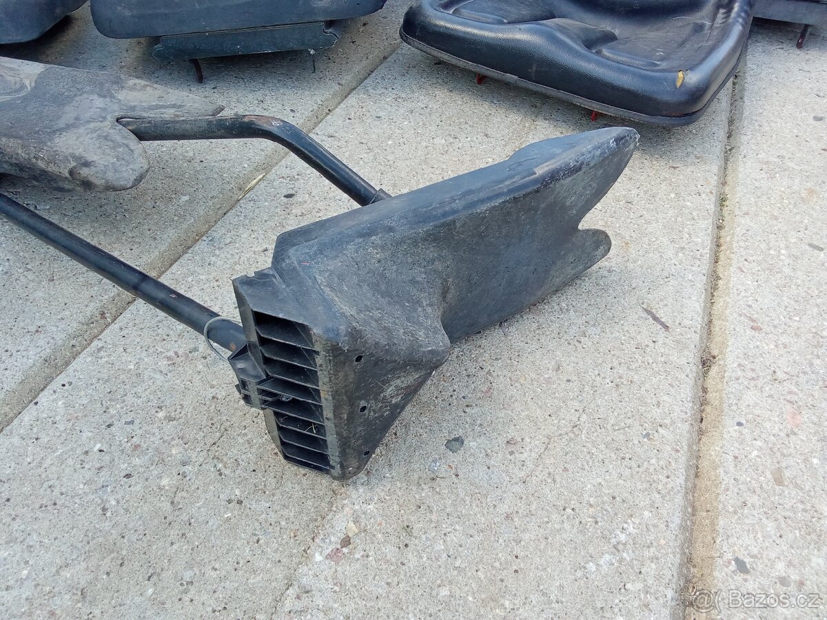 Sedačka na zahradní traktor - 5