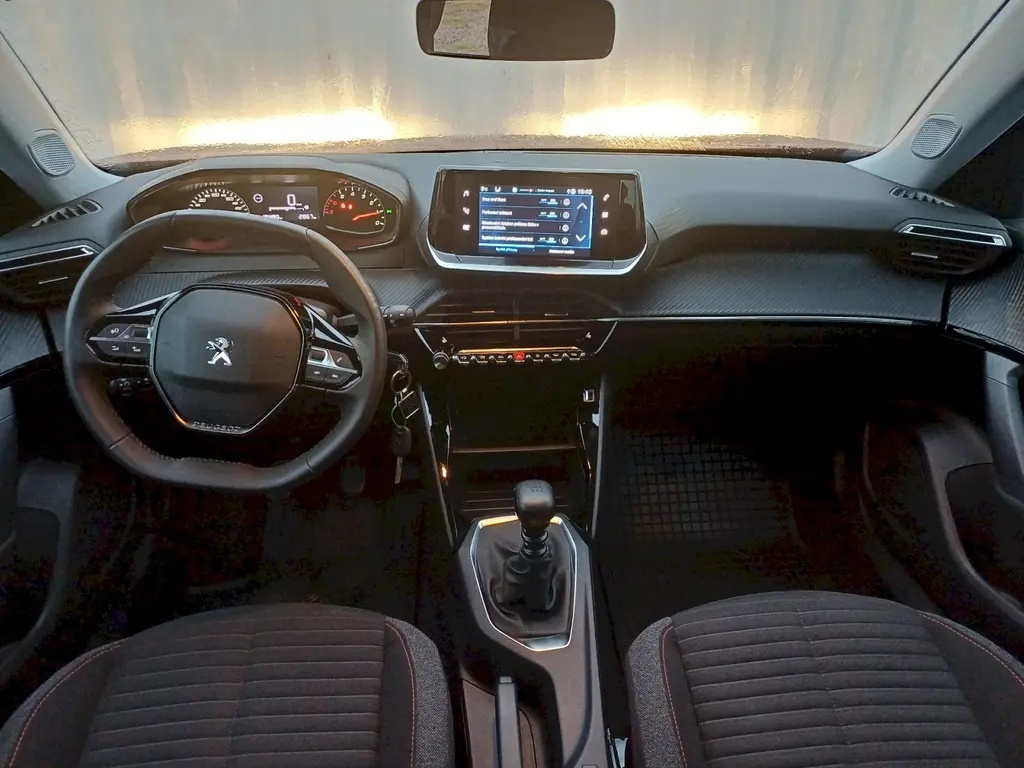 Peugeot 2008, 1.5 BlueHDi 81Kw - 5