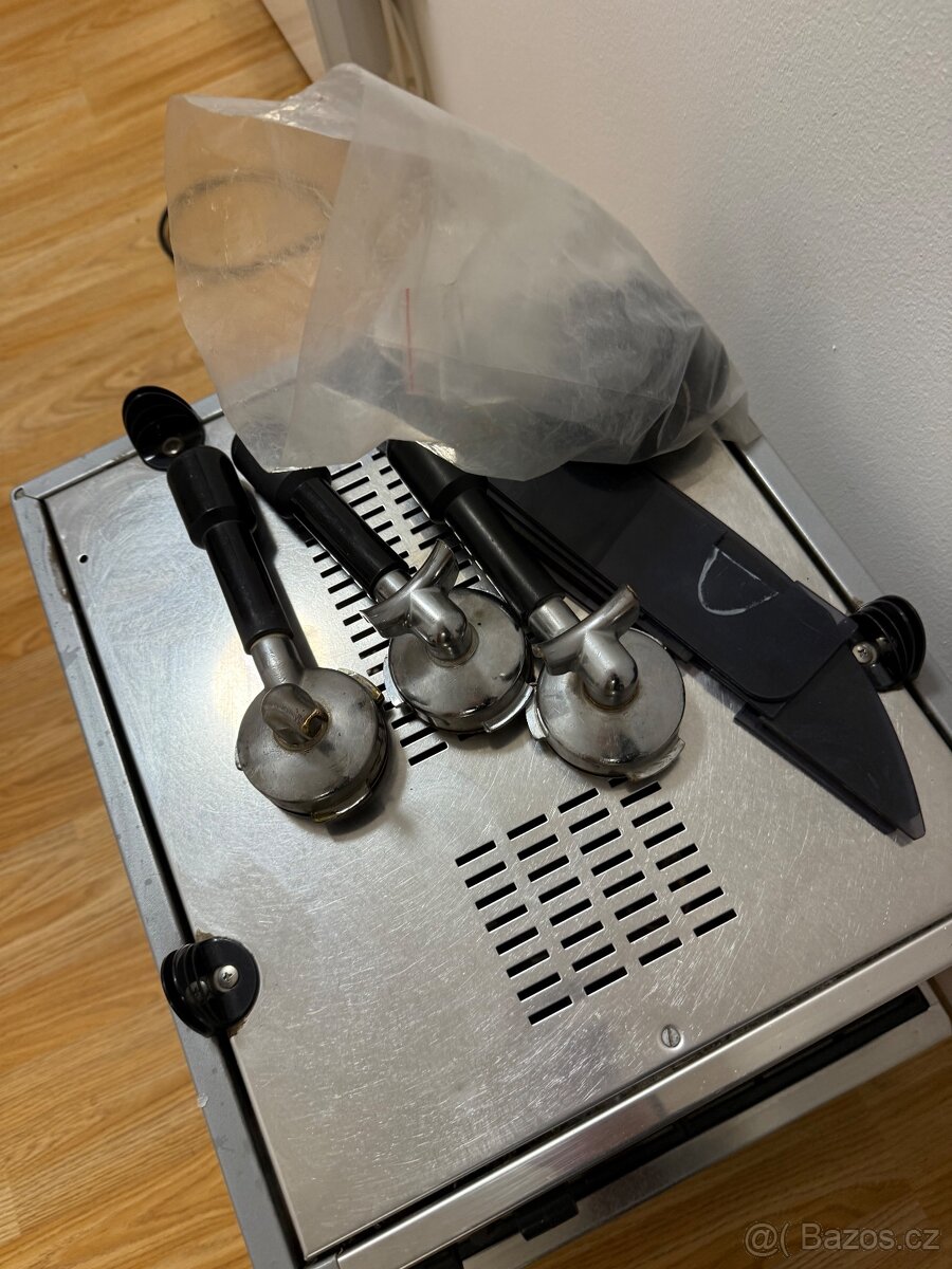 Kávovar Carimali - 5