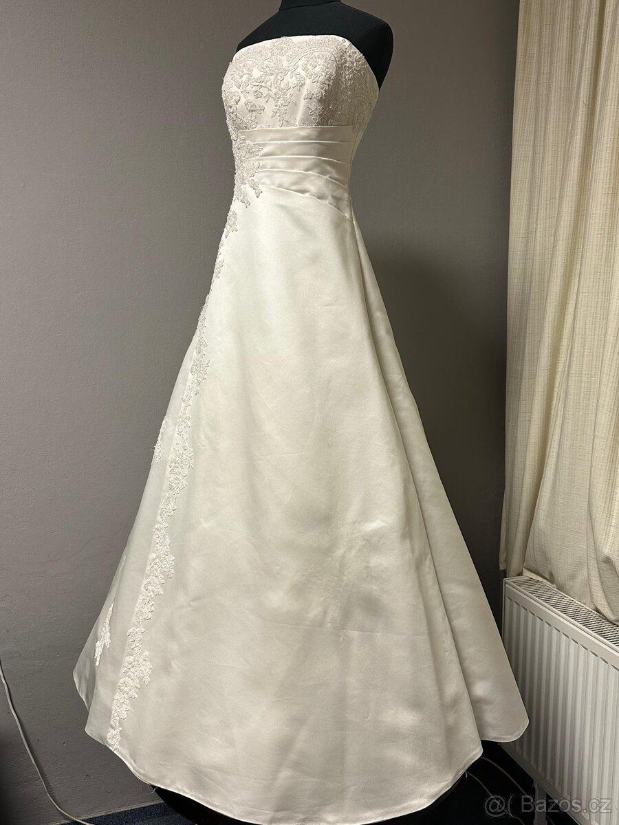Levné svatební šaty vhodné i na věneček ve vel.38 -40 - 5