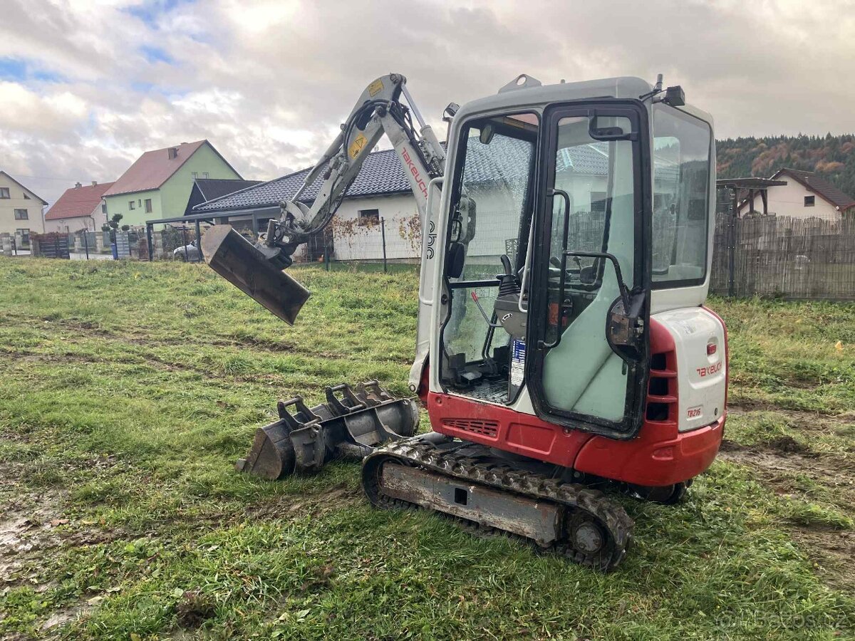 Takeuchi TB216 V4 najvyššia výbava naklapacia hlavica - 5