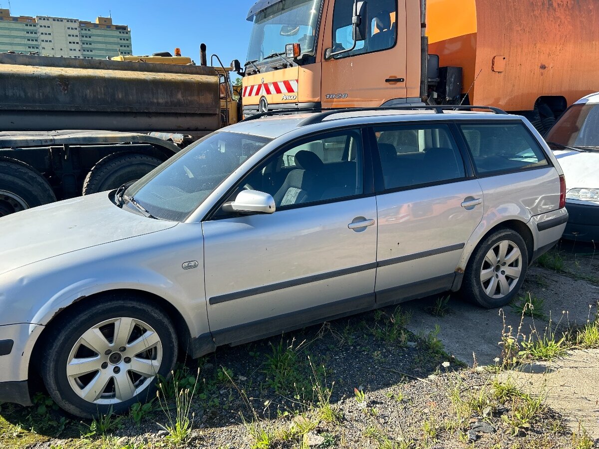 Volkswagen Passat - 5