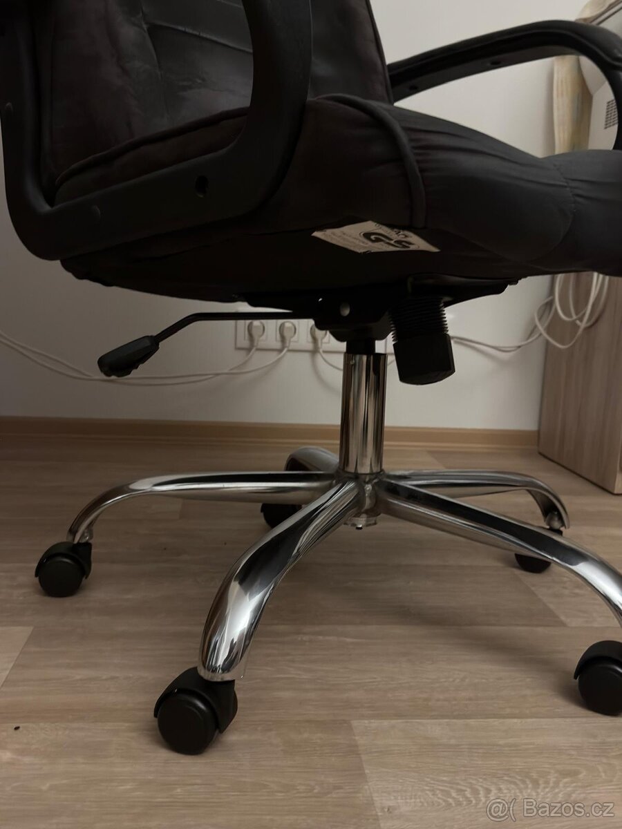 Kancelářské křeslo - 5