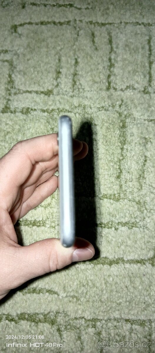 Prodám iPhone 7 Plus 128 GB baterie 100% - 5