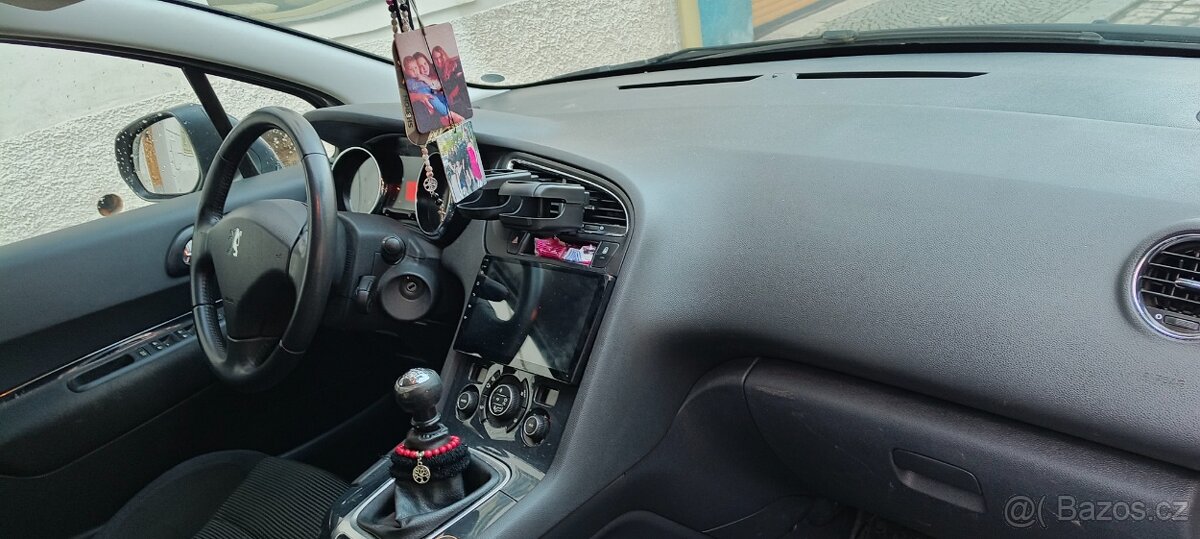 Peugeot 5008 2.0 HDI - 5