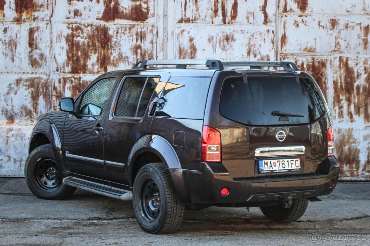 Nissan Pathfinder 3.0 V6 A/T 7MIEST - 5