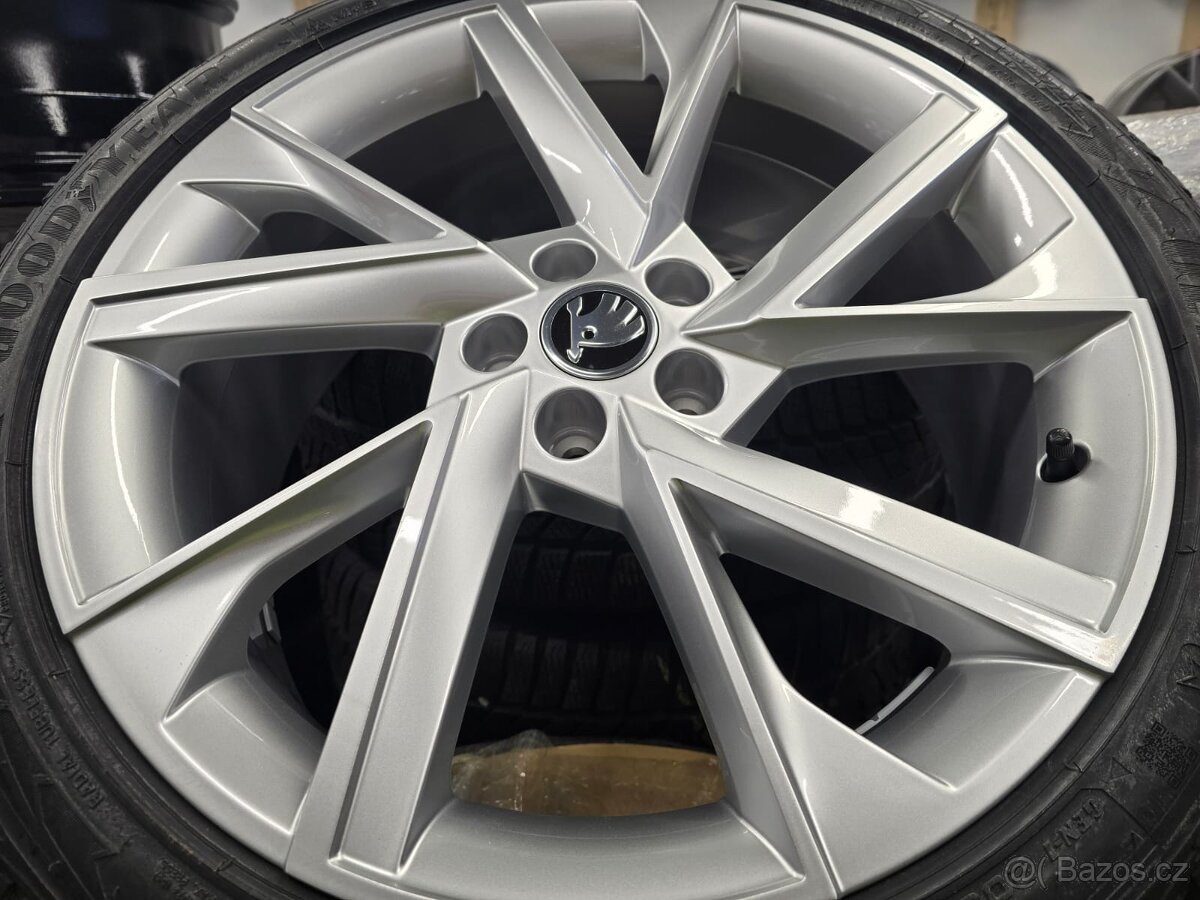 Nová zimní sada alu kol ŠKODA Scala R18 - 5